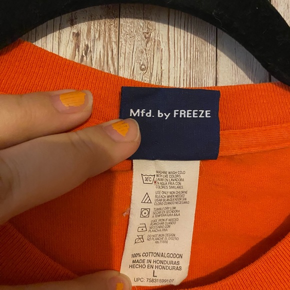 Vintage Halloween Tee by Time 2 Celebrate size large, orange pumpkins bats moon - Picture 5 of 6